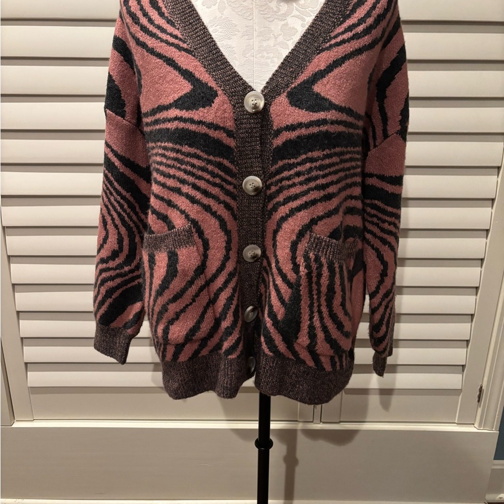 Listicle Cardigan Sweater